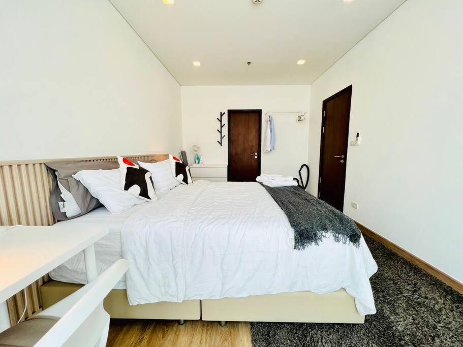 Cozy Spacious 1br 2bed 4pax 200m Bts Phrakhanong, 10min Thonglor Ekkamai * Bangkok