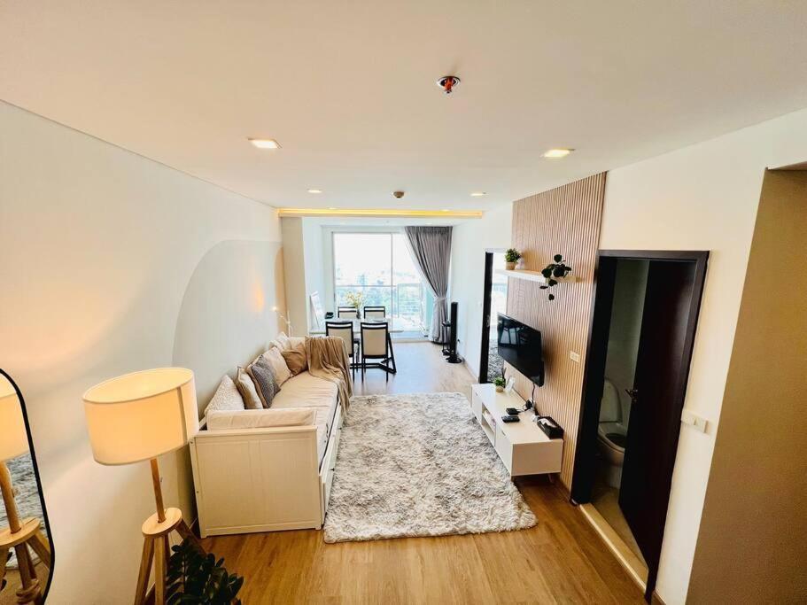Cozy Spacious 1br 2bed 4pax 200m Bts Phrakhanong, 10min Thonglor Ekkamai Pangsapuri *