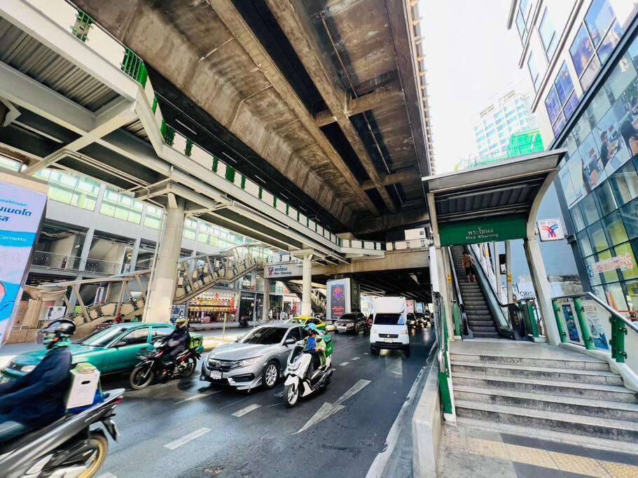 Cozy Spacious 1br 2bed 4pax 200m Bts Phrakhanong, 10min Thonglor Ekkamai * Bangkok